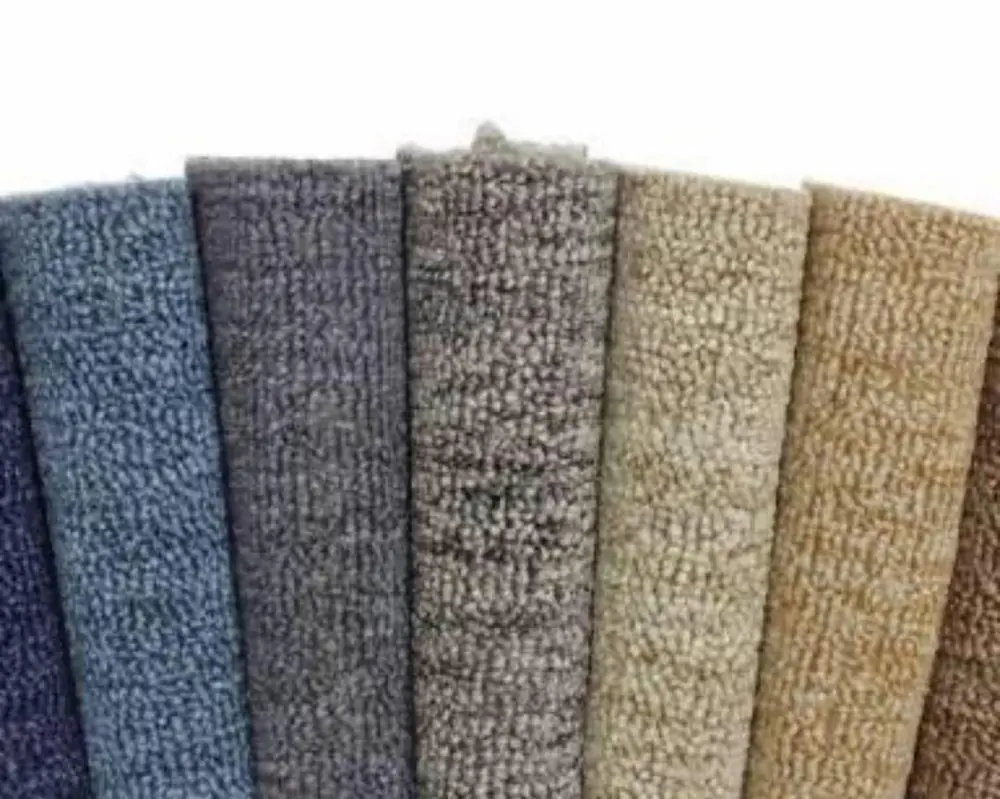 Échantillons de moquettes hôtelières en plusieurs coloris